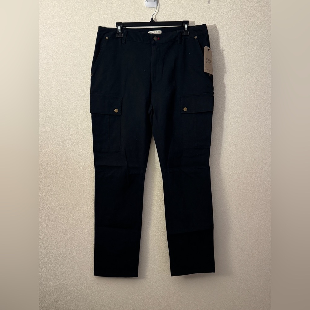 FRYE AND CO. Black Cargo Pants